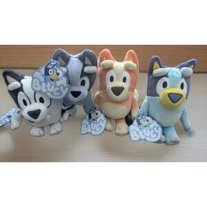 Bluey Plush Toy Lot of 4 Bluey Bingo Bandit Chilli Stuffed Animals New With Tags
